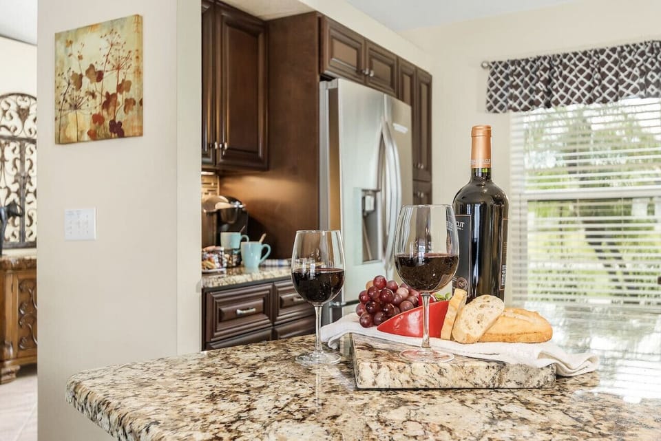 A space for all your entertaining needs - enjoy your favorite beverages