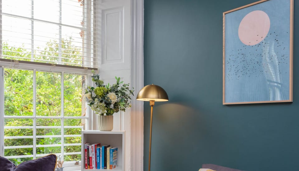 Living Room / Lounge