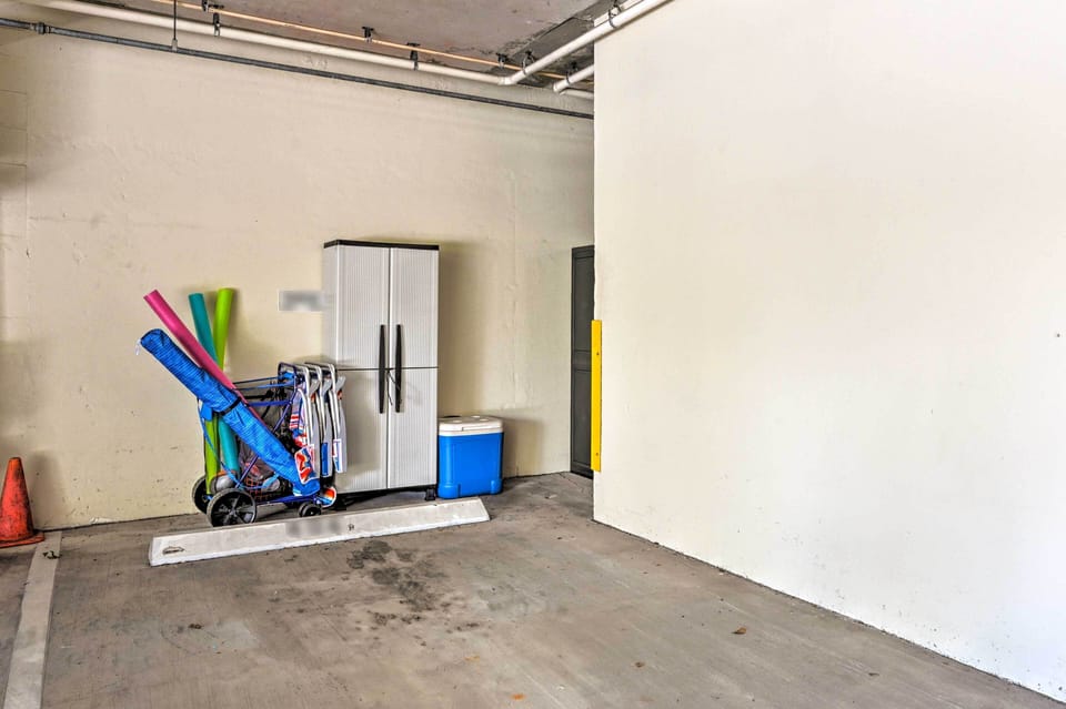 Parking | Community Lot (2 Vehicles)