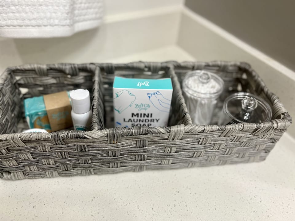 Bathroom amenities