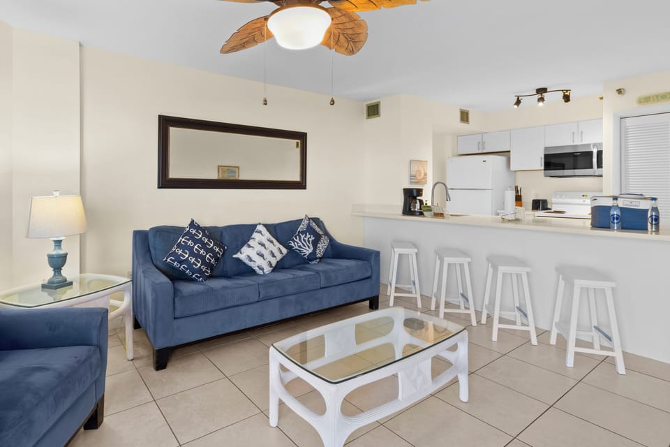 Gather for cocktails and conversation in the open-plan lounge.