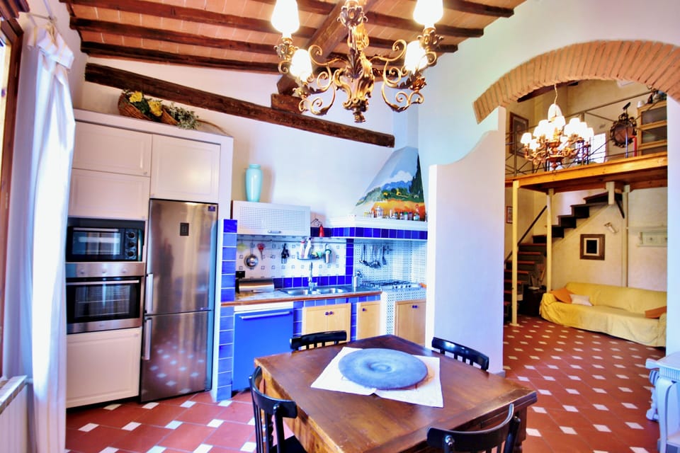 Fully furnished kitchen