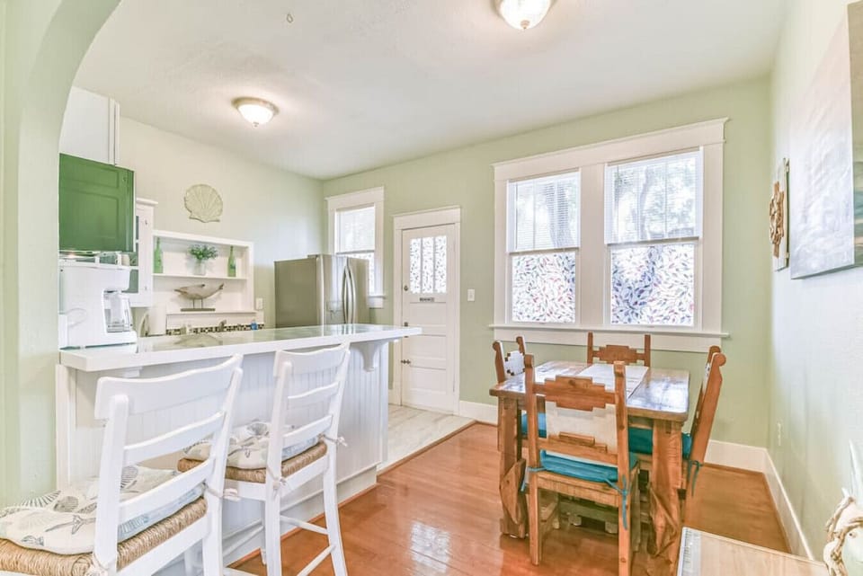 More angles of dining area
