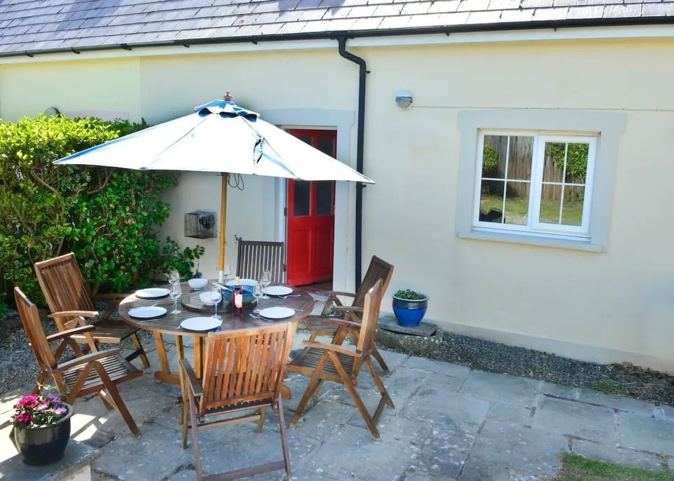 Outside dining