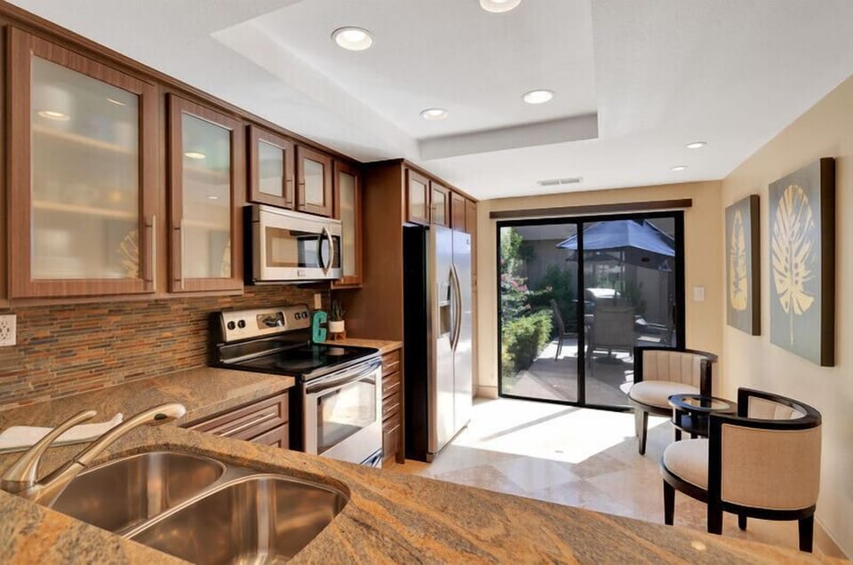 Kitchen 1