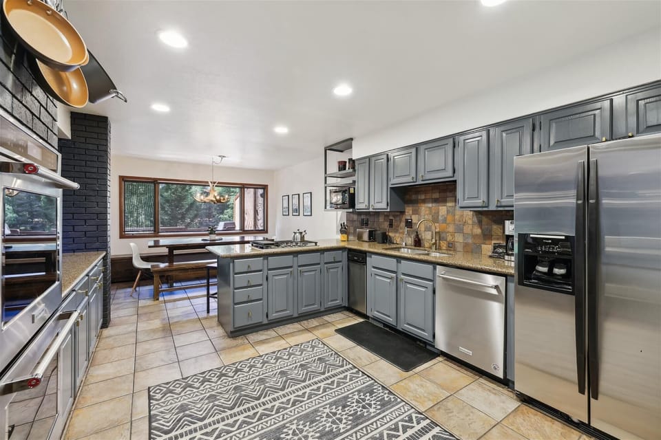 Kitchen, Twins Getaway at Meadow Creek, Breckenridge Vacation Rental