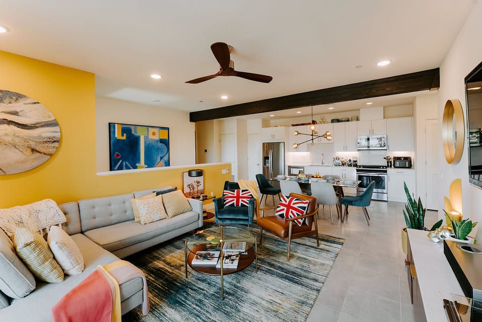 K1035- Living Area Reverse