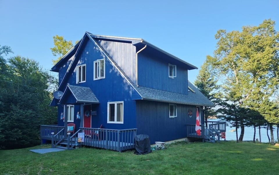 Blue Schooner Cottage