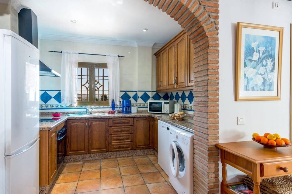 Villa Tres Olivos image