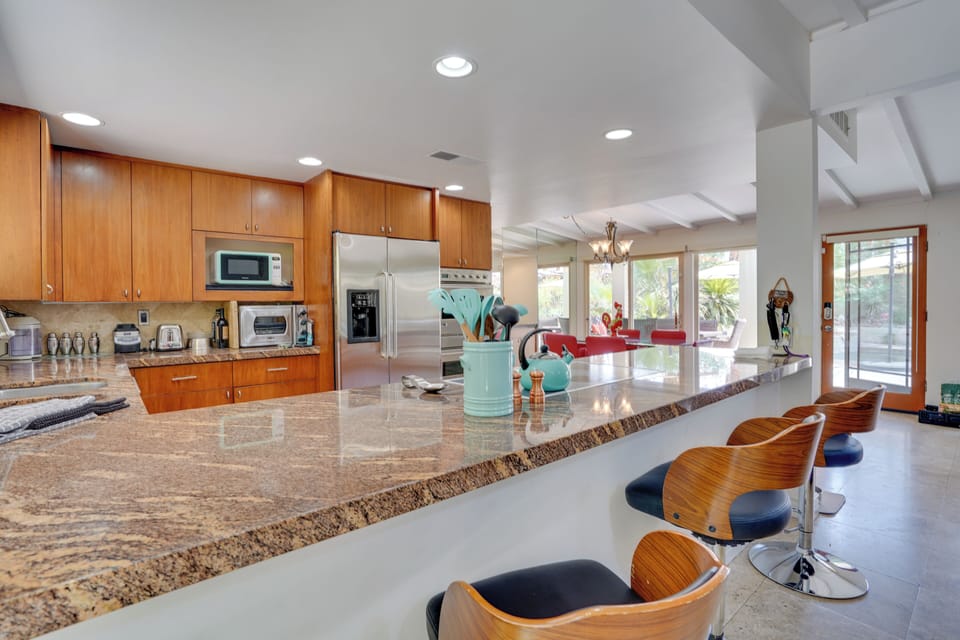 Kitchen | Cooking Basics | Breakfast Bar