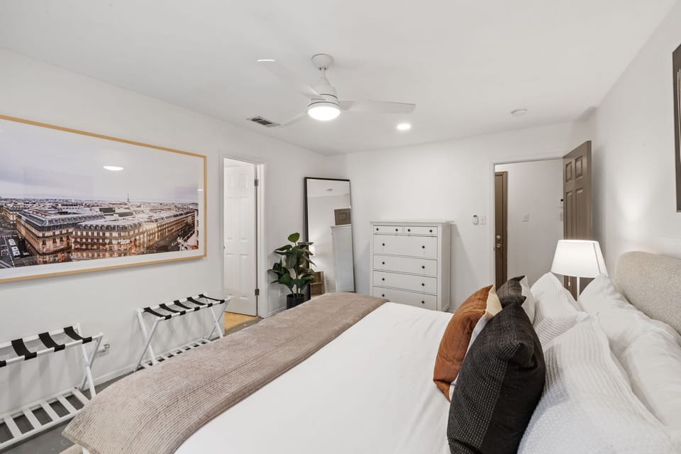 Drift off to dream land with this photo of the TX skyline