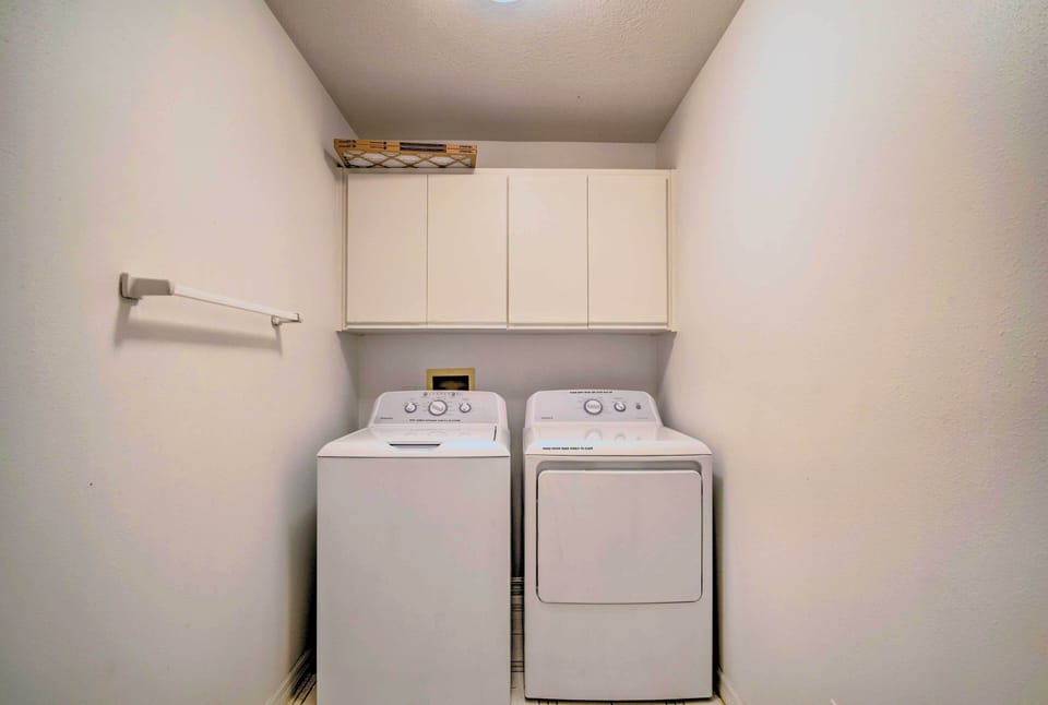 Laundry Room | Iron/Board | Steamer