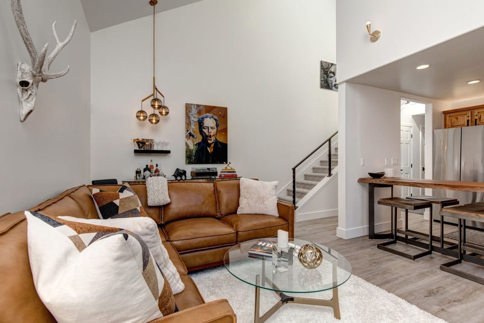 Open Floor Plan to Maximize Space