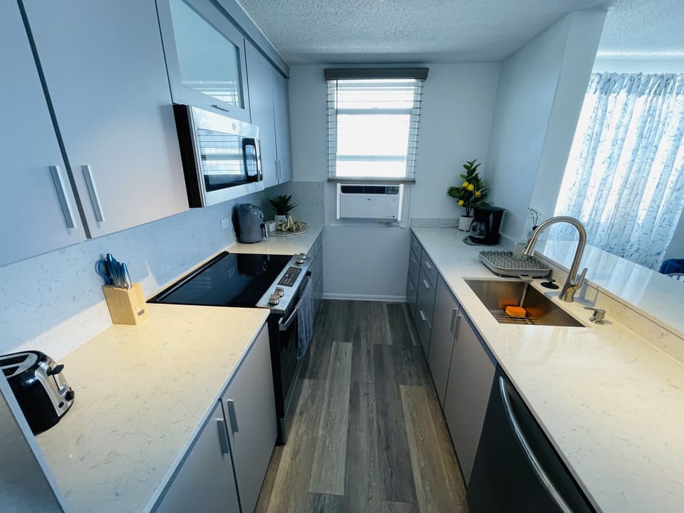Fully stocked remodeled kitchen with all the essentials you will beed to cook