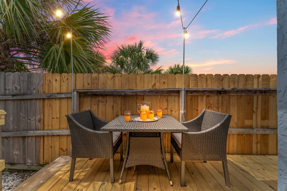 Outdoor dining