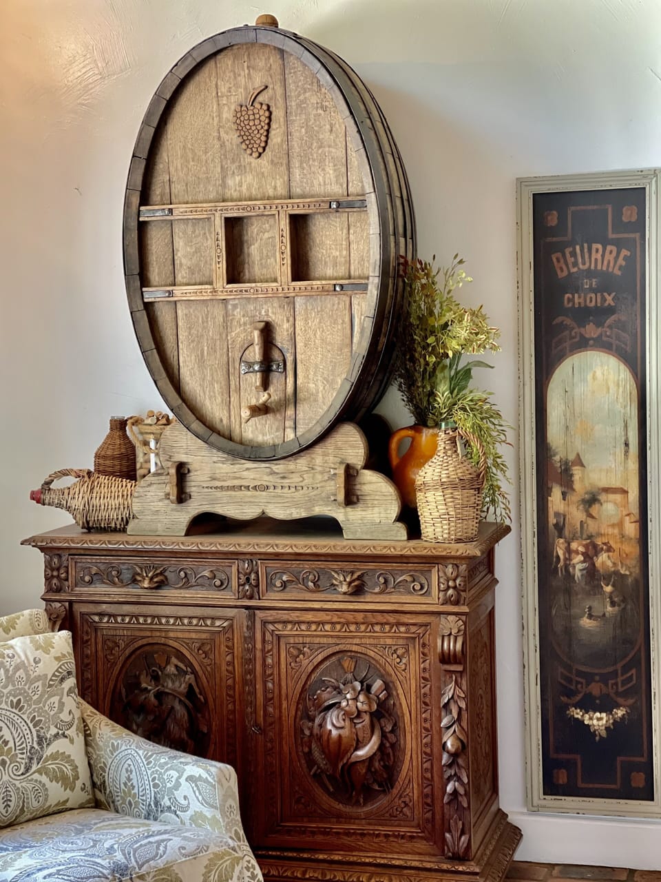 Old world wine barrel 