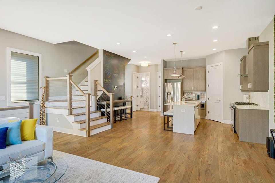 Lots of space for living room dancing while listening to vinyl records