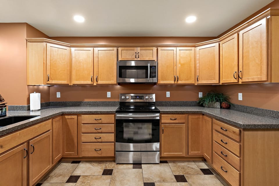 Gourmet kitchen with everything you may need!