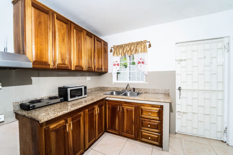 Room, Indoors, Furniture, Oven, Flooring