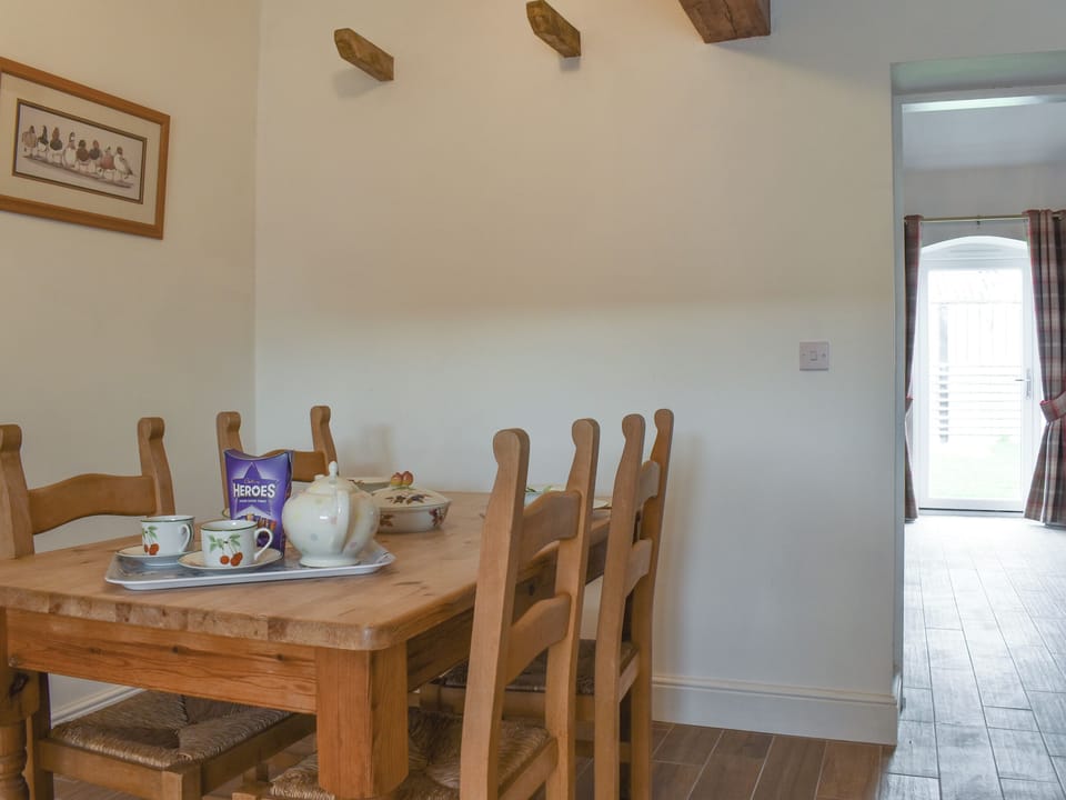 Kitchen/diner | Apple Tree Barn - Brook House Farm, Minshull Vernon, near Nantwich