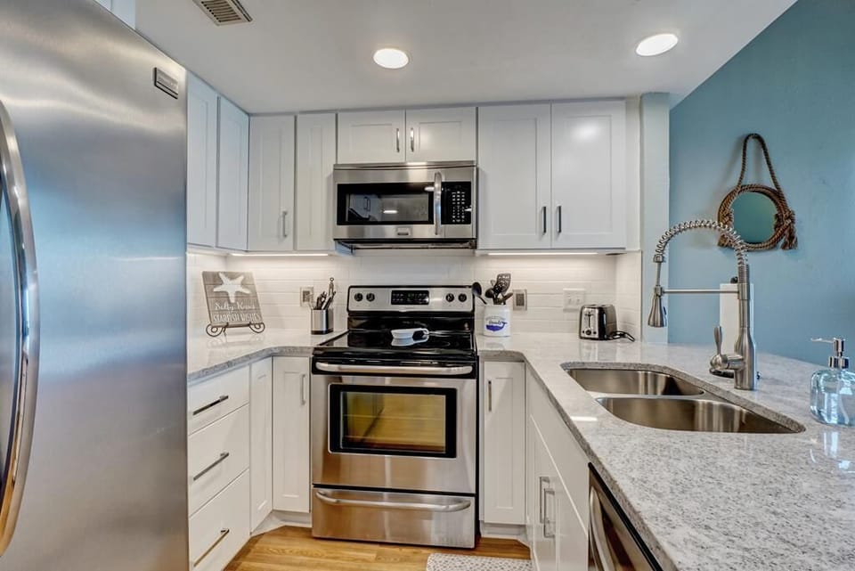 Full Kitchen