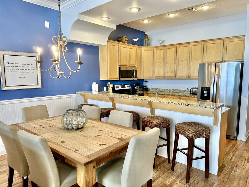 1st Floor Large Dining Area
