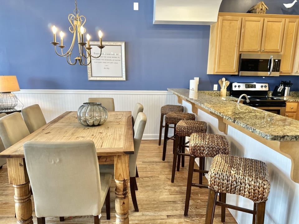1st Floor Full Size Kitchen with Island Bar Seating