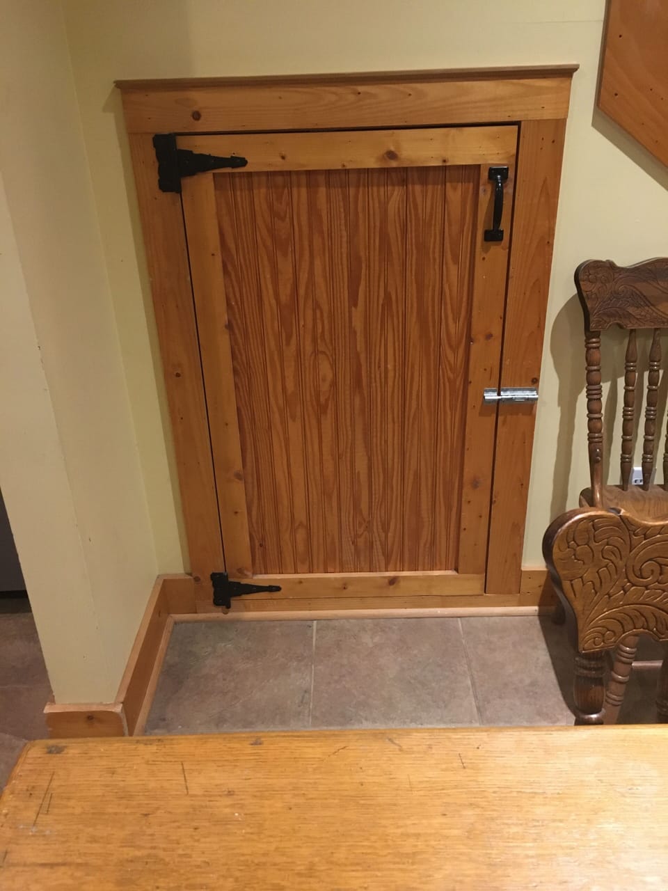 Storm shelter access 