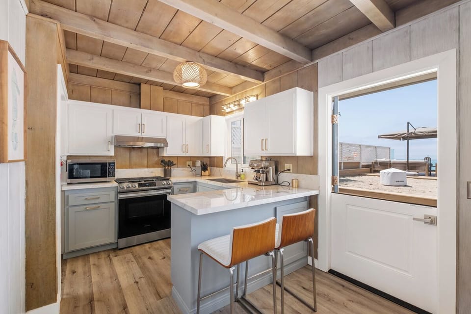 New stainless steel appliances 