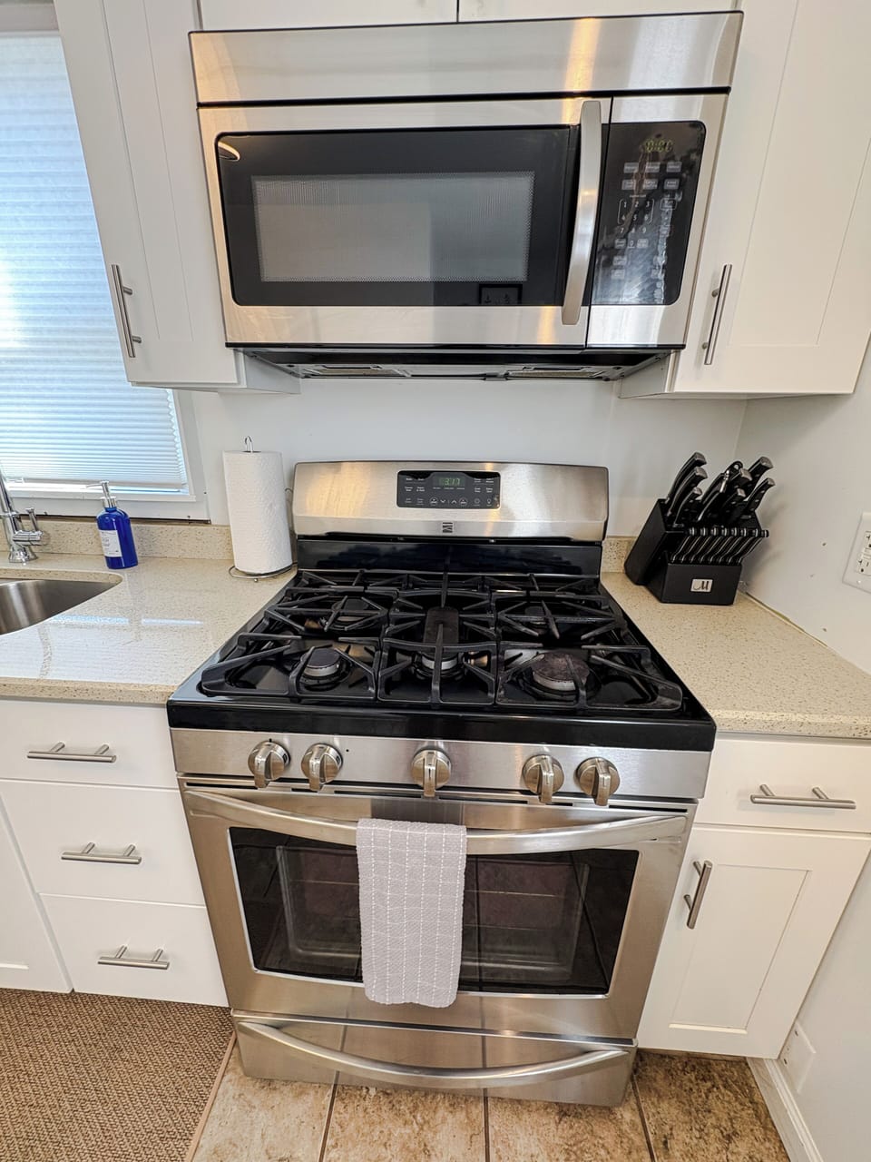 Stove and Microwave