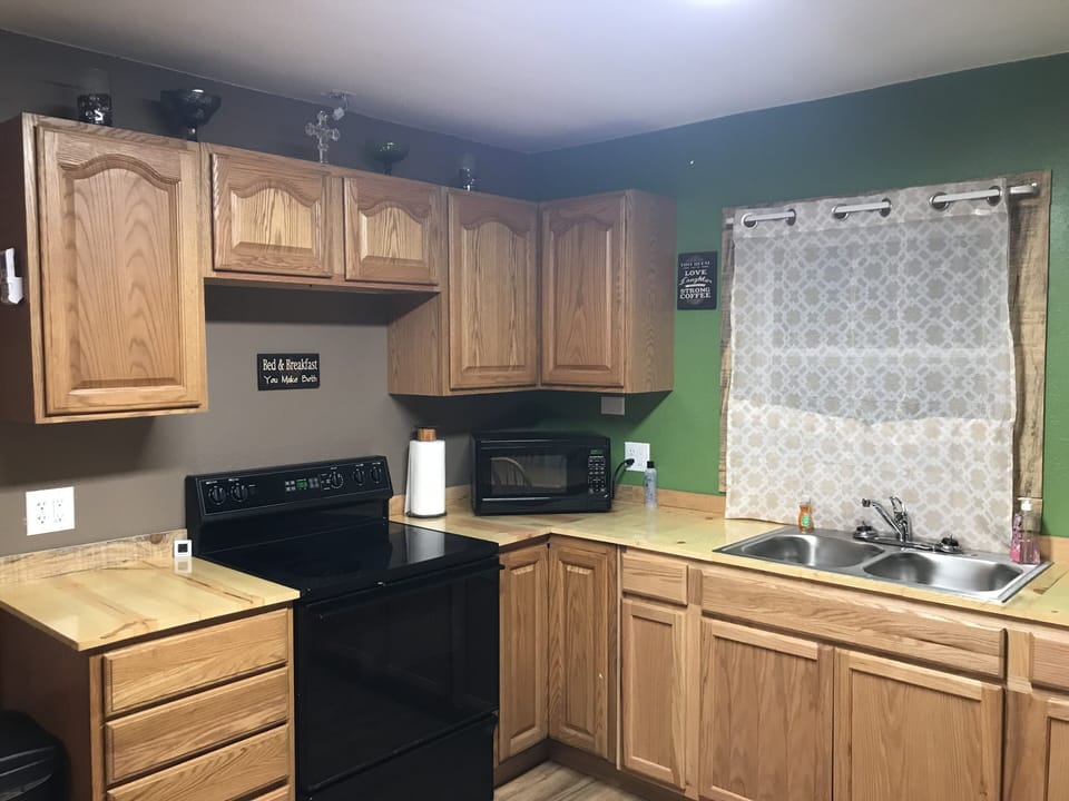Furnished kitchen.