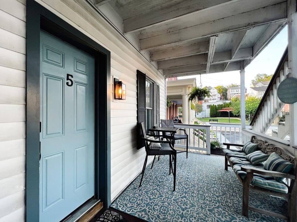 Porch on parking lot side