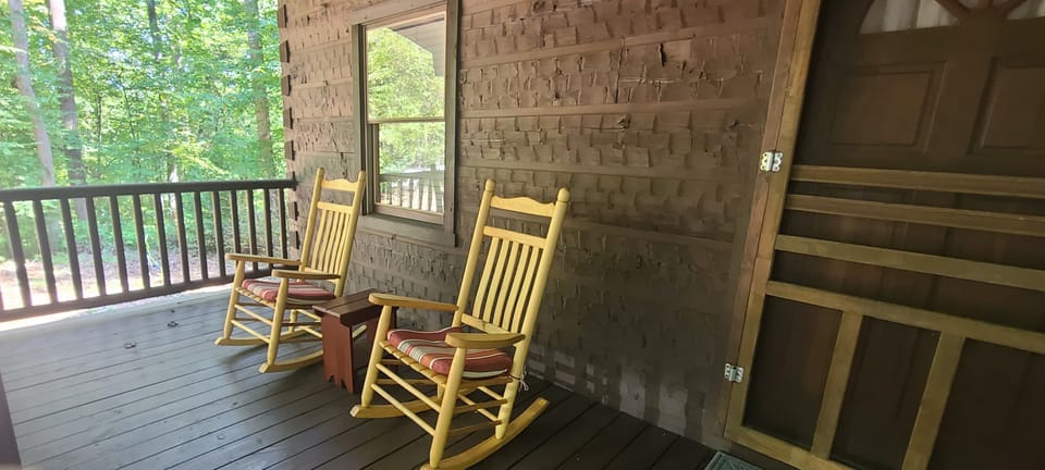 Front porch rocking chairs