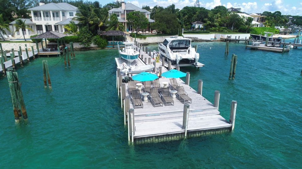 Buttonwood private dock on the bayside 