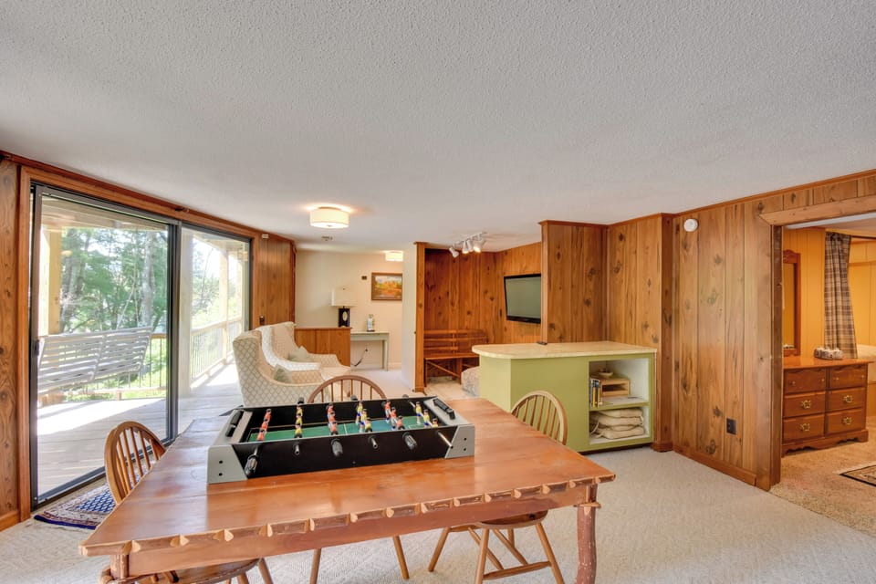 Game Room | Lower Level