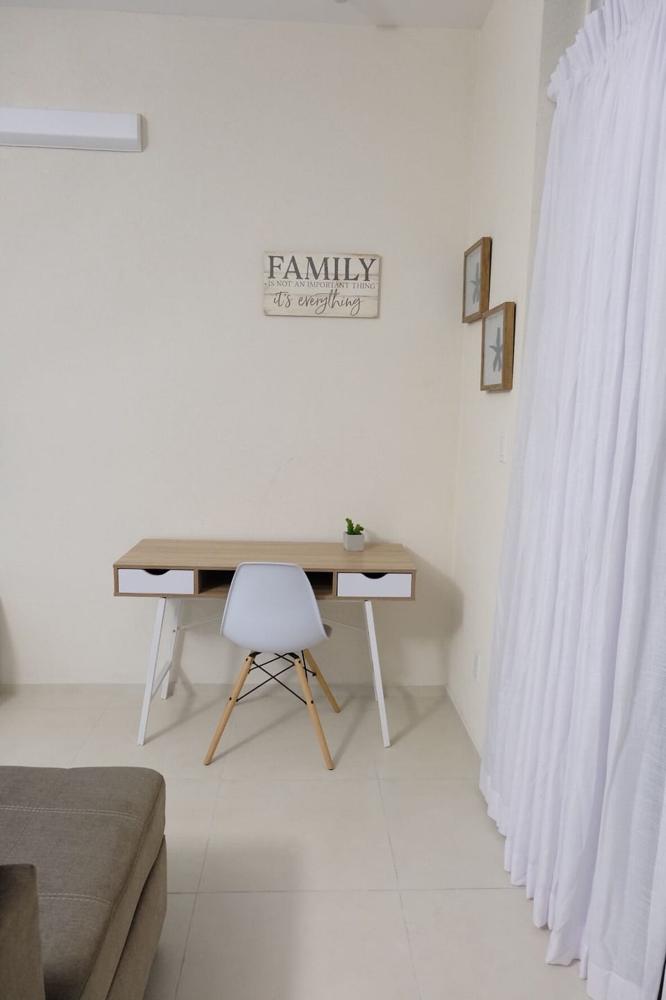 Ready for your remote work/study holiday. High speed internet available.  