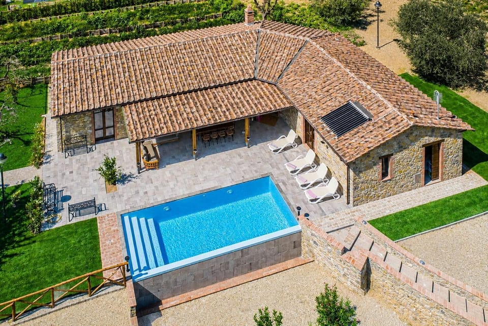 Beautiful villa with private pool and terrace