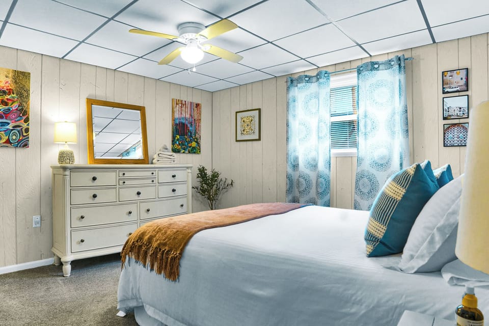 queen bed 