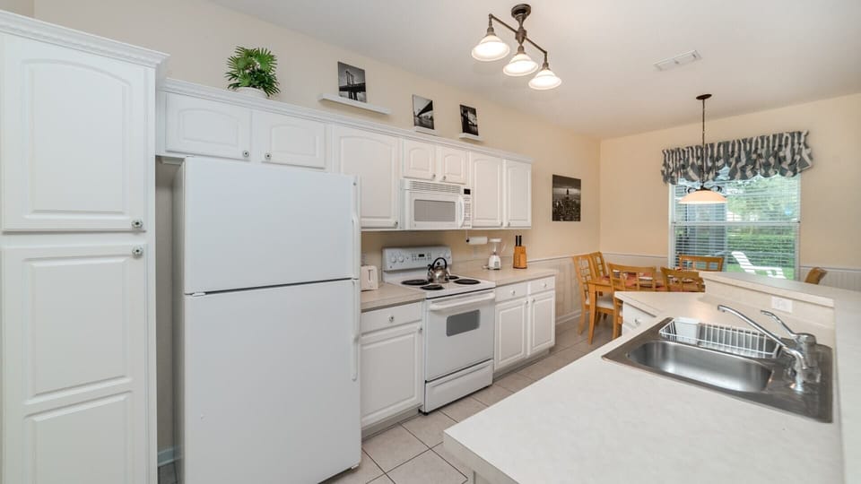 Whip up wonders: Our kitchen, where recipes come to life!
