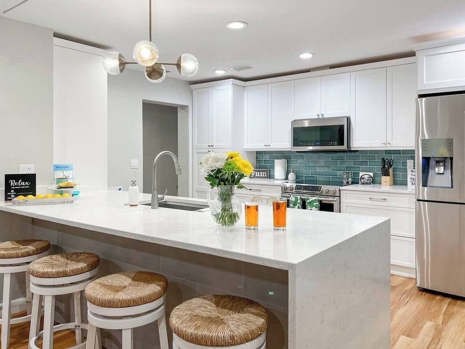 The kitchen is the heart of the home, and this kitchen delivers!Don't be surprised if you spend a lot of time snacking and chatting around the kitchen island.