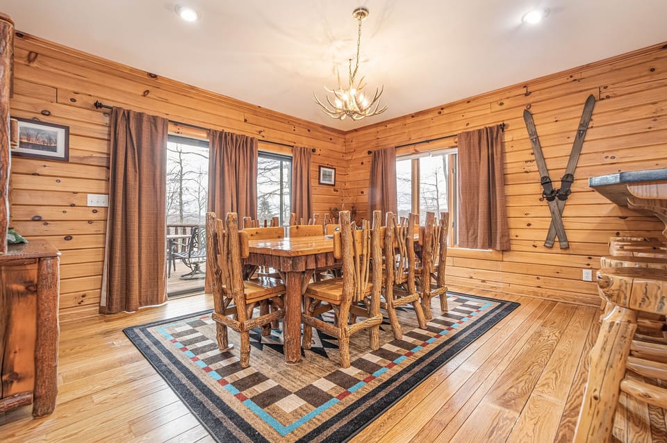 Dining Room, Seating for 8