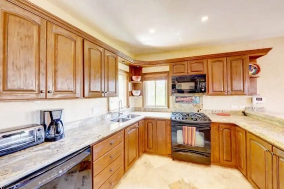 Fully stocked kitchen