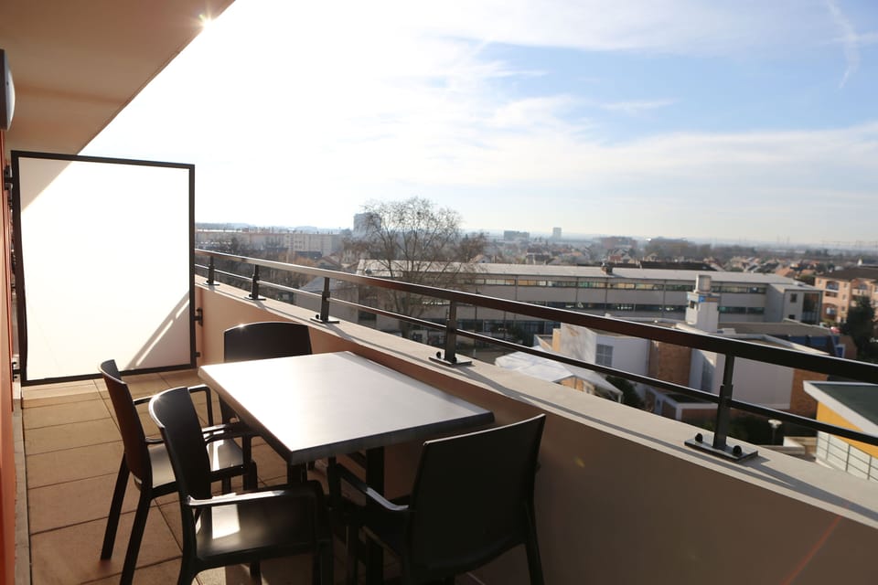 Relax on your balcony or terrace! Views vary.