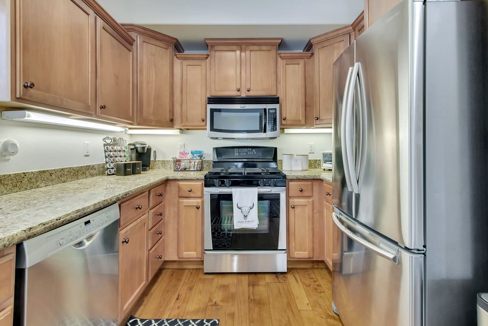 Kitchen with plenty of counter space