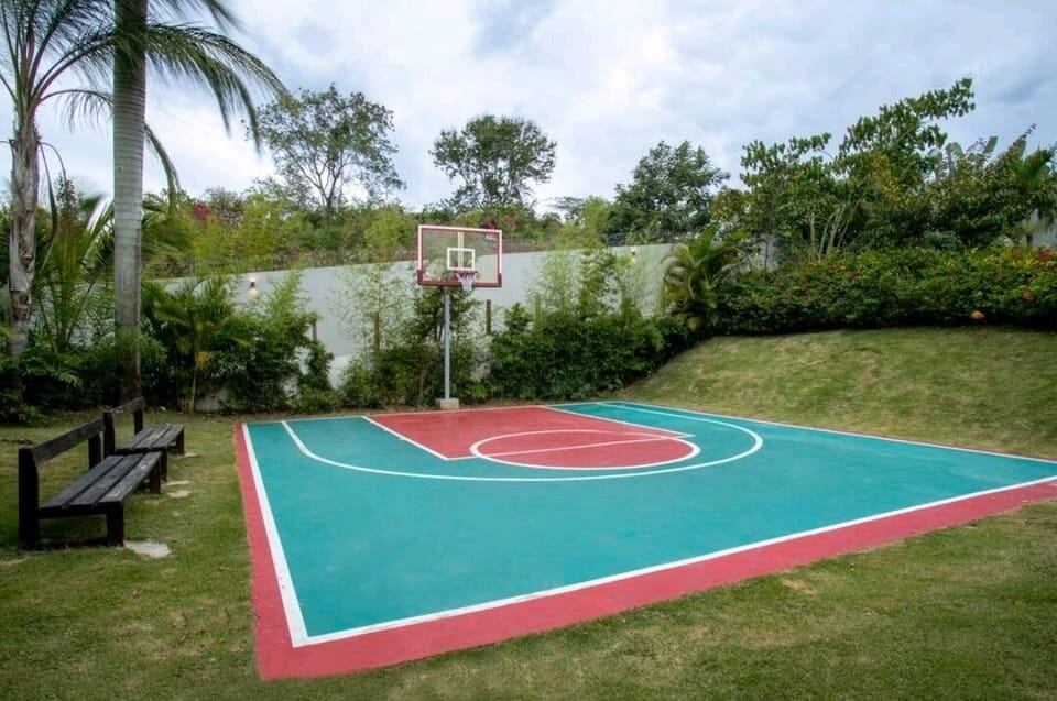 Sport court