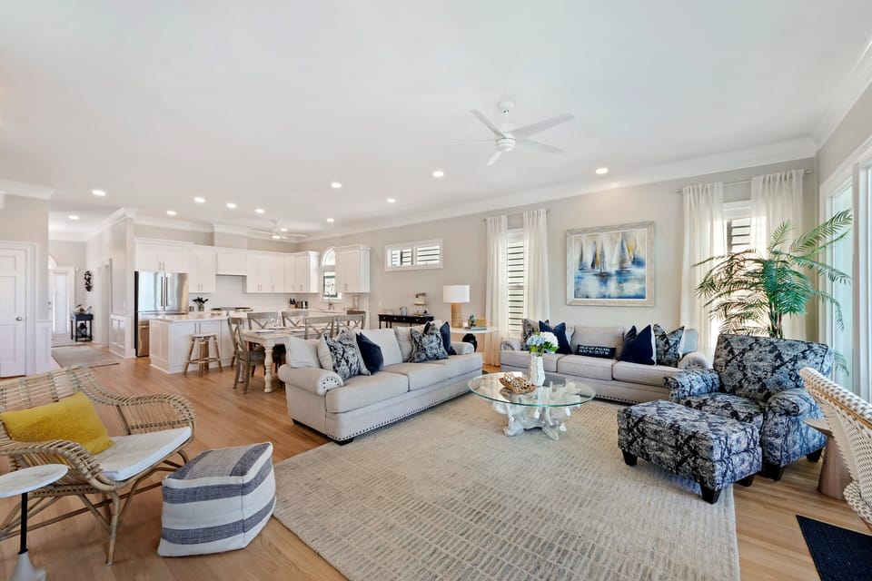 Open living area with plenty of seating and gorgeous scenery.