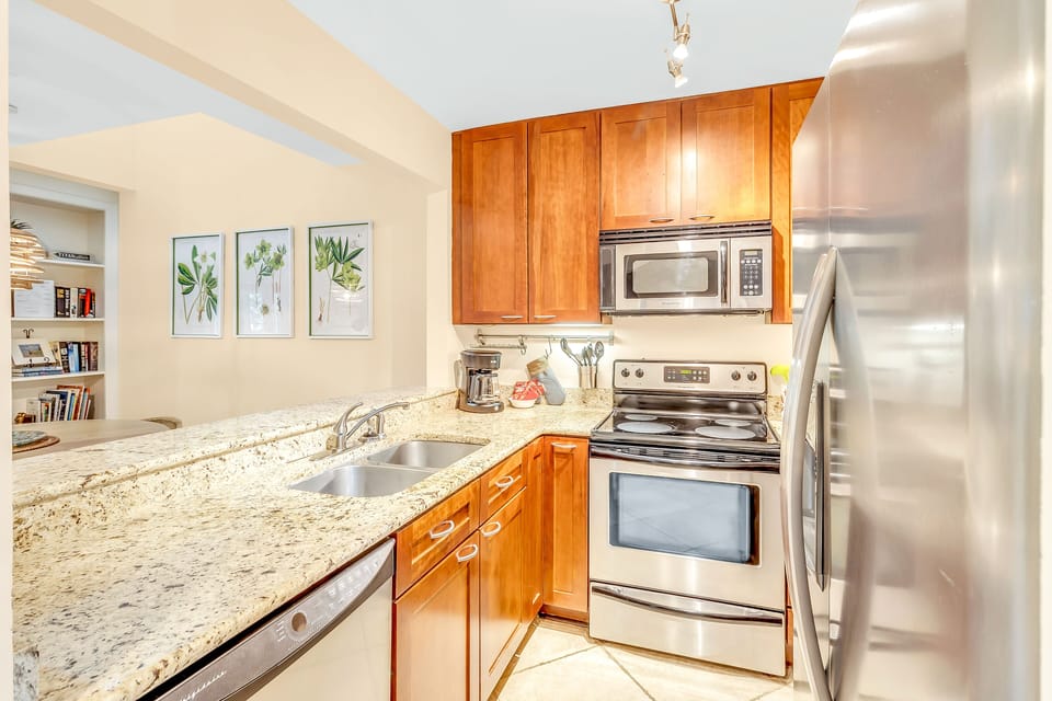 Fully equipped kitchen area.