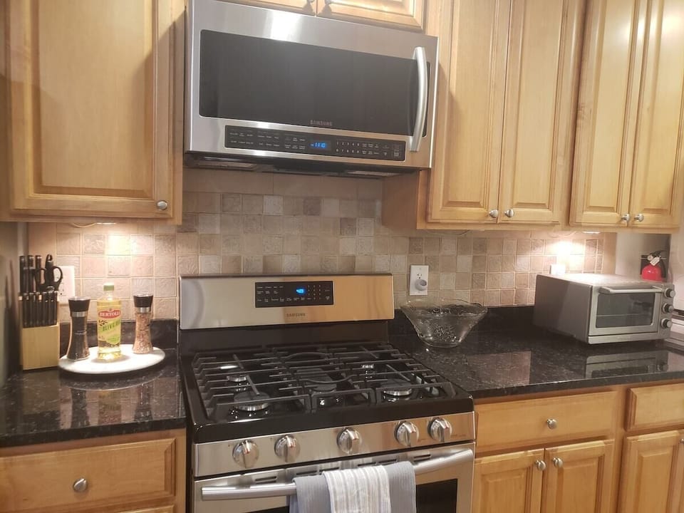 The perfect gas stove to make meals for the family. Feels like home!