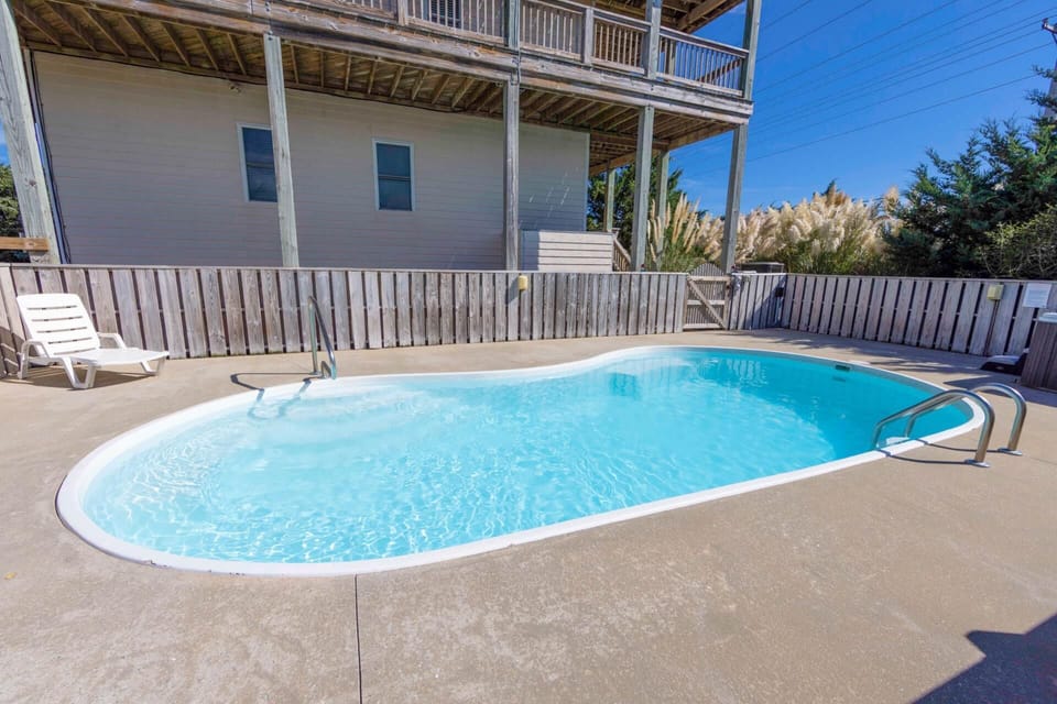 Surf-or-Sound-Realty-1063-Its-all-good-Pool-4