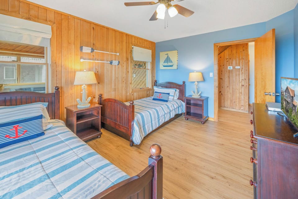 Surf or Sound Realty - 1064 - Patagonia by the Sea - Bedroom 4 -2